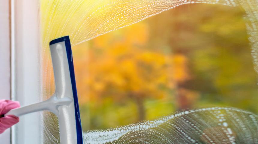 Soğuk havalarda cam silme çilesine son! Camlarınızı çok uzun süre temiz tutmanın yolları