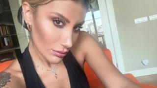 İrem Derici’nin kardeşini gören 'Resmen kendisinin erkek versiyonu' diyor
