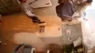 İdlib'de çocukların da bulunduğu pazar yerine korkunç saldırı! O anlar kamerada