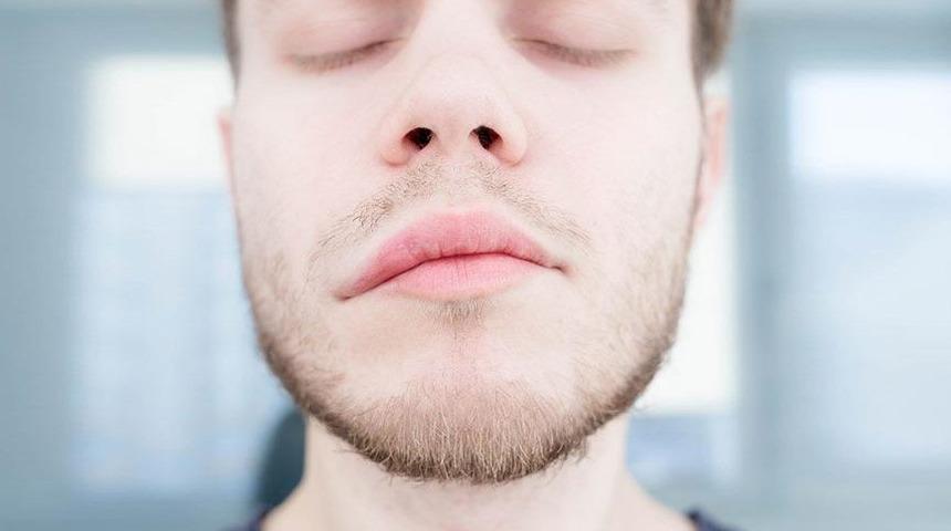 Sıcaklarda yüz felcine dikkat 