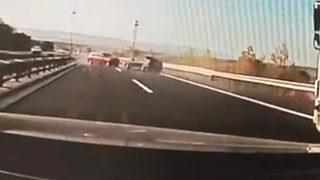 Trafikte korkunç yarış kazayla bitti