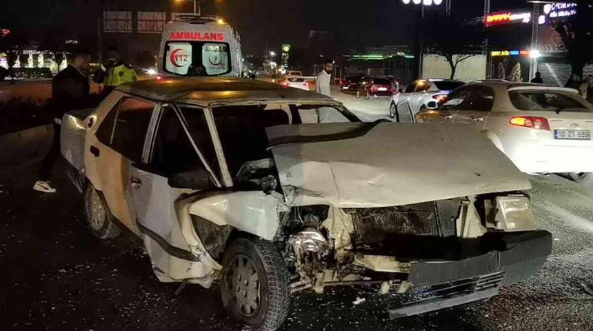 Feci kaza! Kanlar içinde kaldı, aracını düşündü