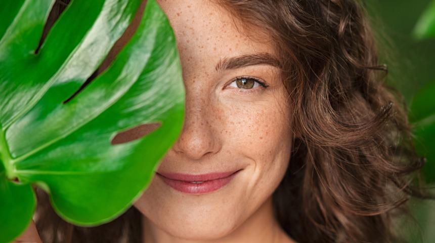 Defne Samyeli, Tuba Büyüküstün, Bensu Soral... Ünlü isimlerin "Onsuz yapamam" dediği güzellik sırları