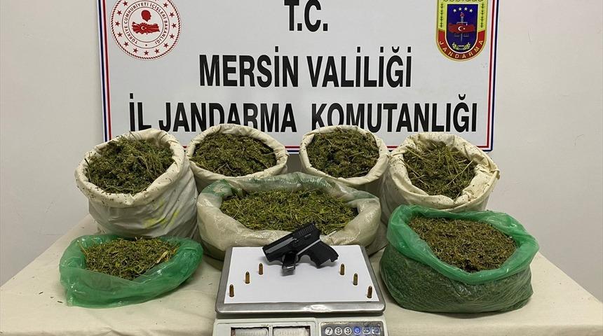 Mersin'de 33 kilo 900 gram esrar ele geçirildi