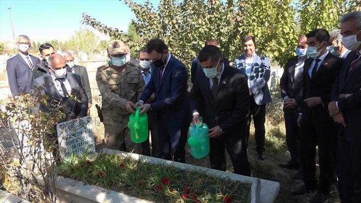 Van depreminde hayatını kaybedenler anıldı G1