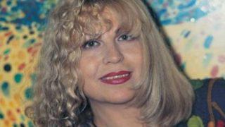 74 yaşındaki Füsun Önal'dan bikinili poz