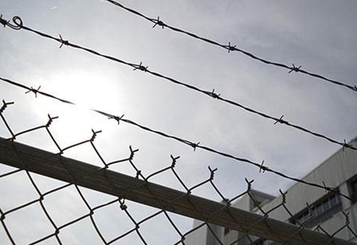 Nijerya'da hapishaneye silahlı saldırı! 575 mahkum firar etti