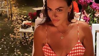 Armağan Çağlayan'a konuşan Buket Aydın: Cumhurbaşkanıyla seyahat ederken...