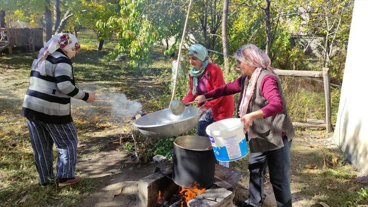 Karslı kadınlar imeceyle ballı köme yapımına başladı G4