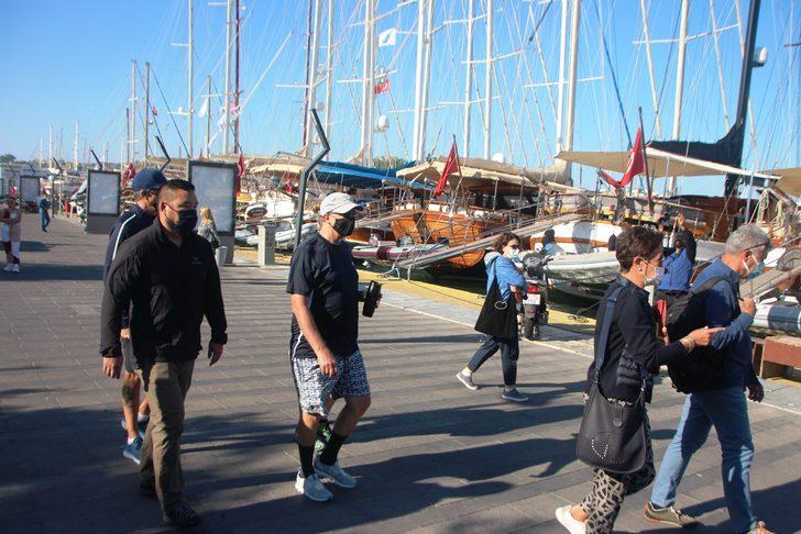 Bill Gates Bodrum'a geldi, tarihi kaleyi karış karış gezdi G2