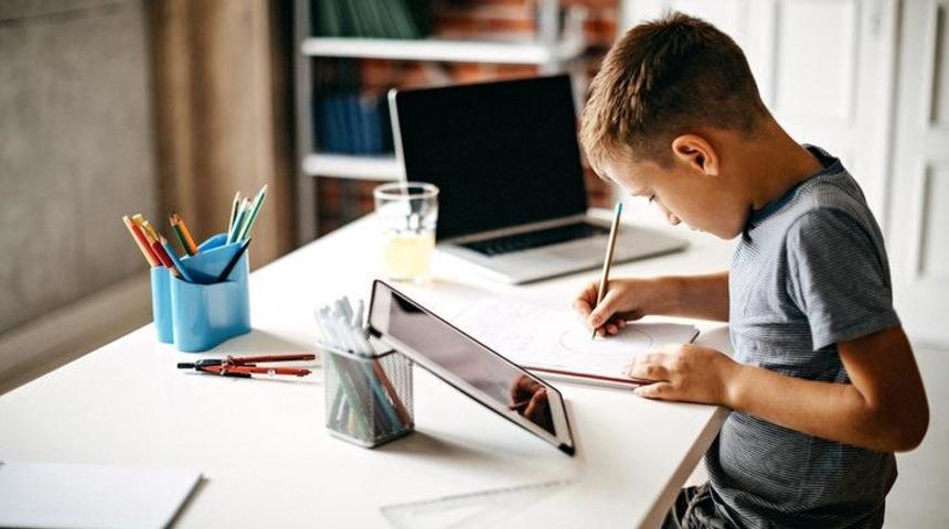 Çocuklar günde ne kadar ders çalışmalı? Uzmanlardan uzun süre ders çalıştırmayın uyarısı