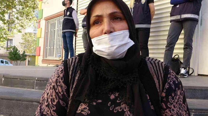 Yüreği yanık anne Necibe Çiftçi: Bir evladımı şehit ettiniz, bari diğer evladımı verin