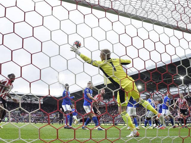 Çağlar Söyüncü oynadı, Leicester kazandı!