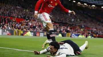 Ronaldo'dan rakibi Curtis Jones'a acımasızca faul!