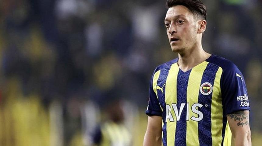 Rıdvan Dilmen'den Mesut Özil'e flaş sözler