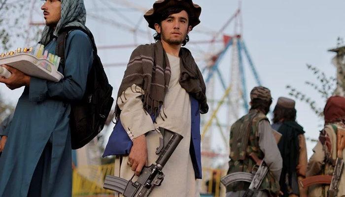 Taliban ekonomik krizdeki Afganistan'da işçi maaşlarını "buğday'la ödeyecek