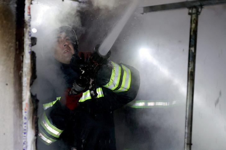 Edirne'de müstakil ev, yangın sonucu kullanılamaz hale geldi G2
