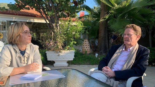 AB Büyükelçisi Meyer-Landrut, Muğla'da BBC Türkçe'den Ayşe Sayın'ın sorularını yanıtladı.