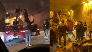 Pes dedirten görüntüler! Tüneli kapatıp asker eğlencesi yaptılar