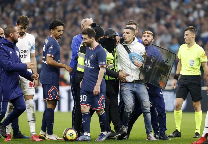 Maçta ilginç an! Messi'yi taraftar durdurdu