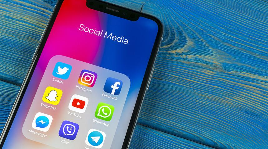iPhone kullanıcılarına Facebook uyarısı: Tek yol uygulamayı silmek!