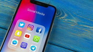 iPhone kullanıcılarına Facebook uyarısı: Tek yol uygulamayı silmek!