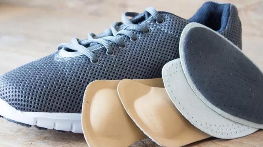 Ayaklarınıza uygun ayakkabılar giyin