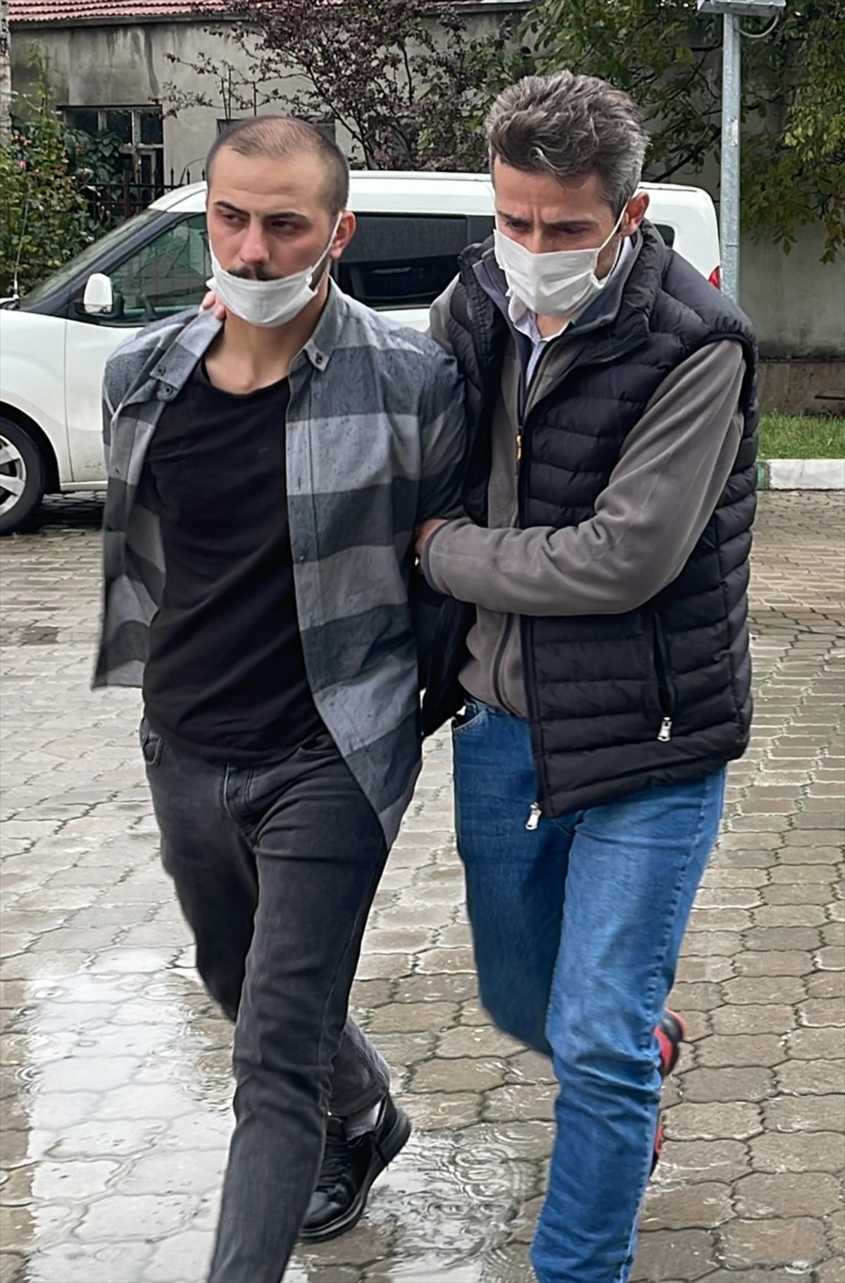 G&Uuml;NCELLEME - Samsun'da eğlence mekanını kurşunlayıp kundakladıkları iddiasıyla 4 zanlı tutuklandı