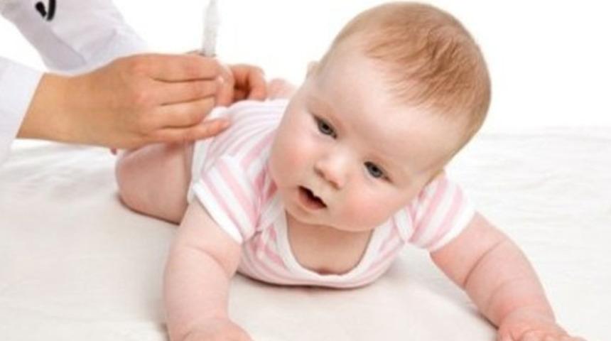 Çocuklarda yemek borusu yanıkları