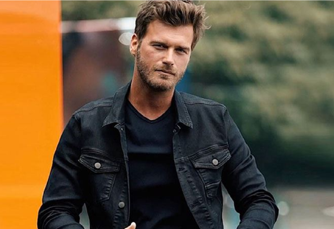 Kıvan&ccedil; Tatlıtuğ&rsquo;un kız kardeşiyle fotoğrafı olay yarattı!