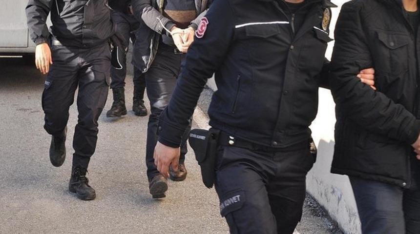 FET&Ouml;'n&uuml;n firari kilit ismi ka&ccedil;arken yakalandı!