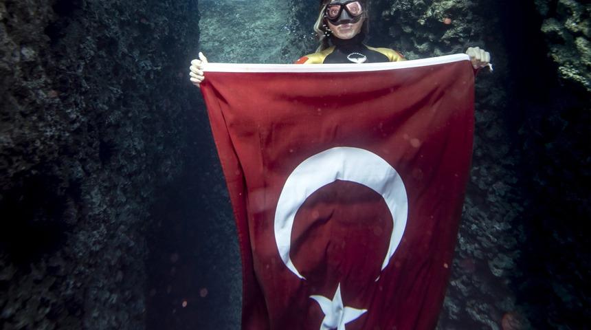 Şahika Ercümen dünya rekoru kırdı!