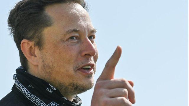 Tesla nın piyasa değeri 1 trilyon doları aştı 1