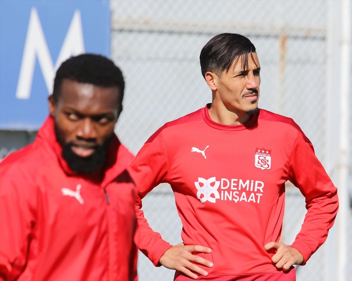 Sivasspor, Altay ma&ccedil;ının hazırlıklarına başladı