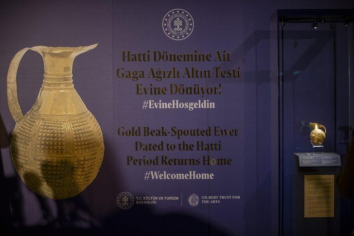 Anadolu'dan kaçırılan 4 bin 250 yıllık gaga ağızlı testi Türkiye'ye iade edildi G1