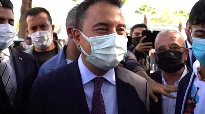 Babacan ile vatandaş arasında ilginç diyalog: İlk seçimde müsait bir yerde inecekler