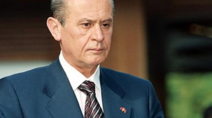 Bah&ccedil;eli'nin istifa kararına '&Ouml;calan' resti