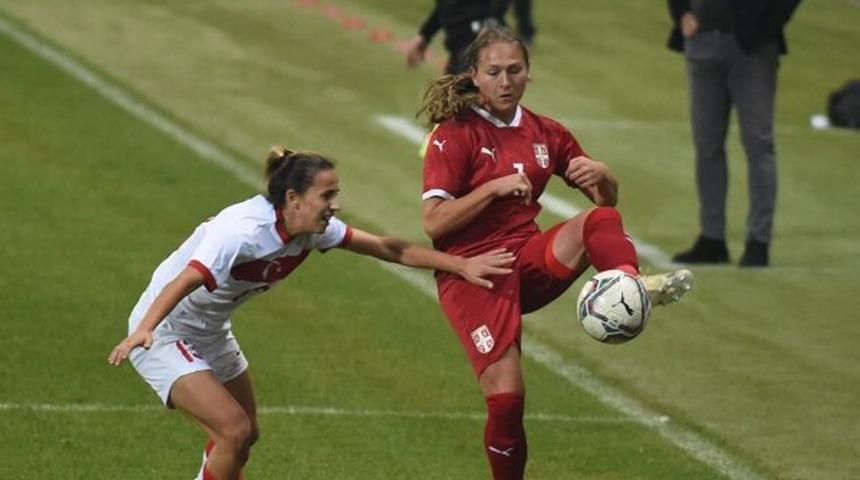 A Milli Kadın Futbol Takımı, ilk mağlubiyetini aldı