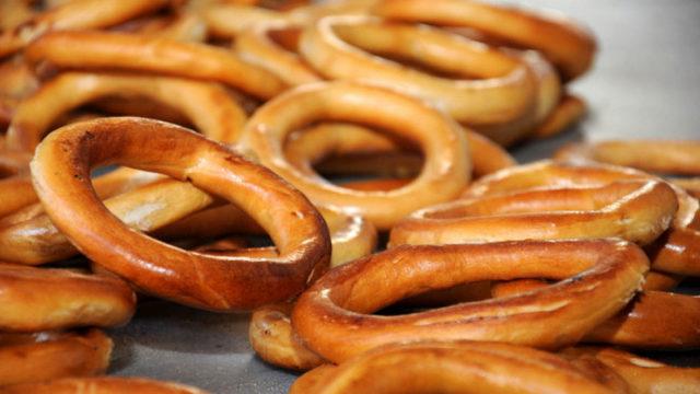 Susamsız simit nasıl yapılır? Rize simidi malzemeleri ve tarifi...