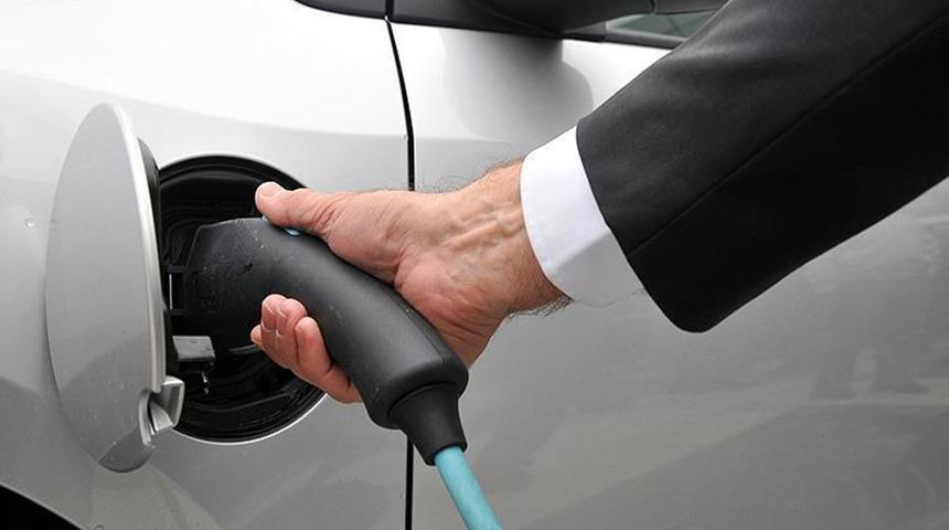 General Motors açıkladı! ABD ve Kanada'da 40 bin şarj istasyonu kurulacak