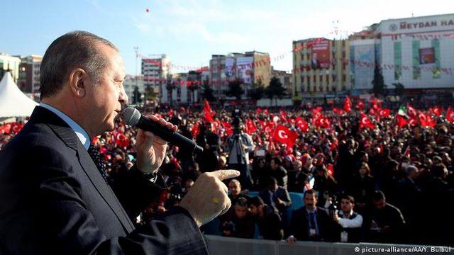 MAK anketi: AKP seçmeninin yüzde 56'sı küskün