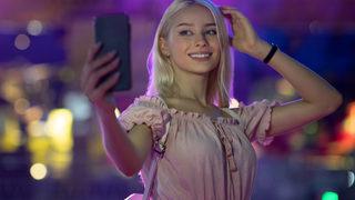 Hayallerinizden bir adım geride durmayın! Selfie ve fotoğraf çekerken sık yapılan yanlışlar...