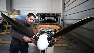 Bursa'da yerli imkânlarla üretildi! Motoru dursa bile uçuyor