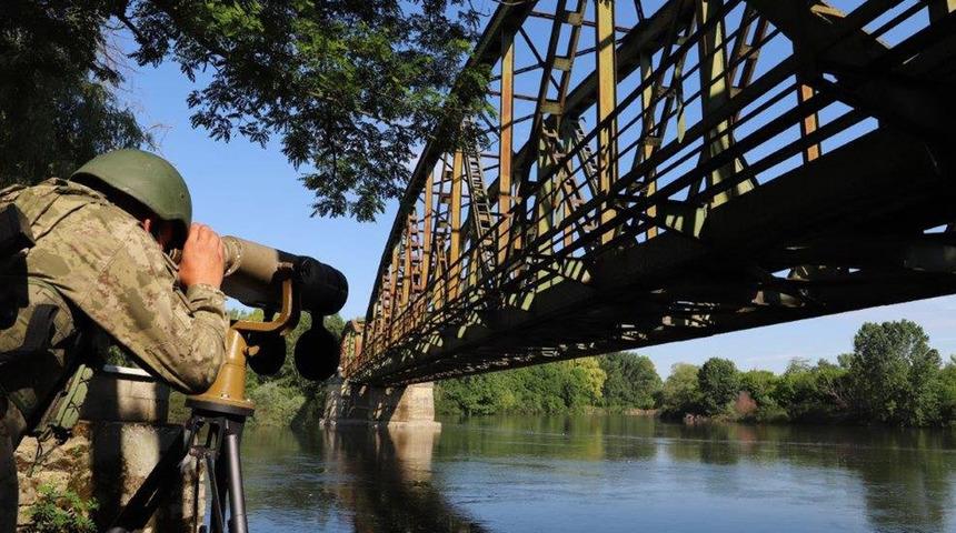 Son Dakika! MSB duyurdu: Sınırda FET&Ouml; mensubu 3 kişi yakalandı