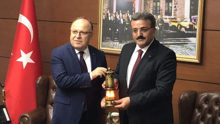 Çalışma ve Sosyal Güvenlik Bakan Yardımcısı Özçelik, Zonguldak'ta ziyaretlerde bulundu G1