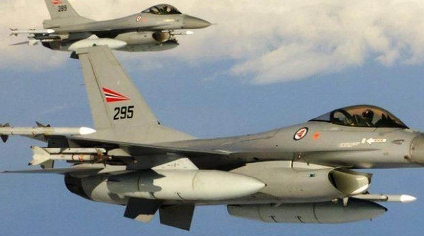 Rus bombardıman uçaklarına Norveç’e ait F-16’ları eşlik etti