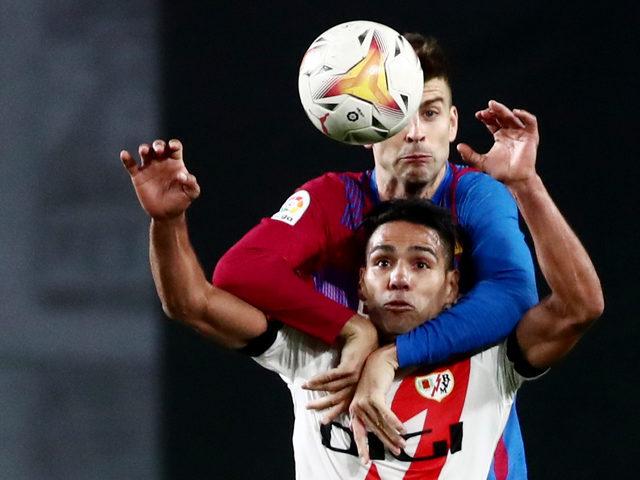 Radamel Falcao, Barcelona'yı devirdi ve tarihe geçti!