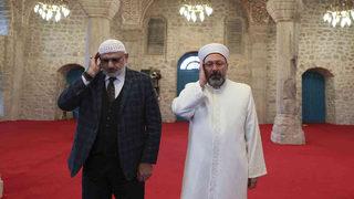 Diyanet İşleri Başkanı Erbaş, Şuşa'da ezan okudu
