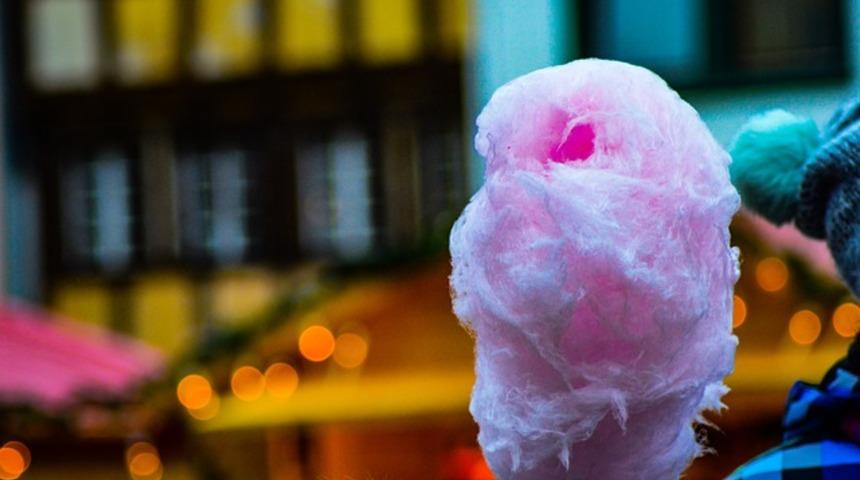 Bir daha dışarıdan almayacaksınız! Ustasından lezzetiyle damak çatlatan pamuk şeker tarifi