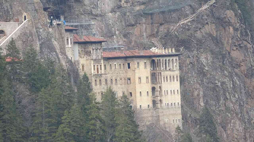 Sümela Manastırı’nda restorasyon çalışmalarında sona gelindi! Ziyarete açılmak için gün sayıyor